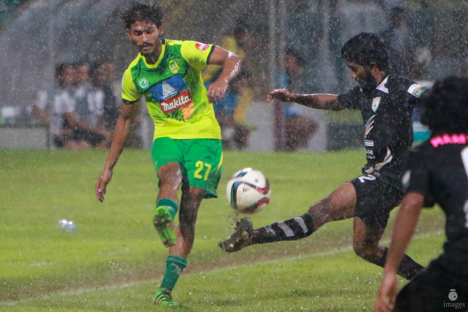 Maziya SRC vs Club Eagles in Ooredoo Dhivehi Premier League 2016 Male', Tuesday, 5 July 2016. (Images.mv Photo: Abdulla Abeedh)